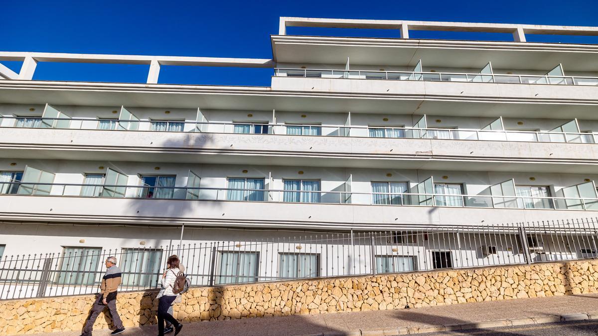 Parkour Alicante: Fallece un niño tras caer desde un quinto piso en L'Alfàs  del Pi