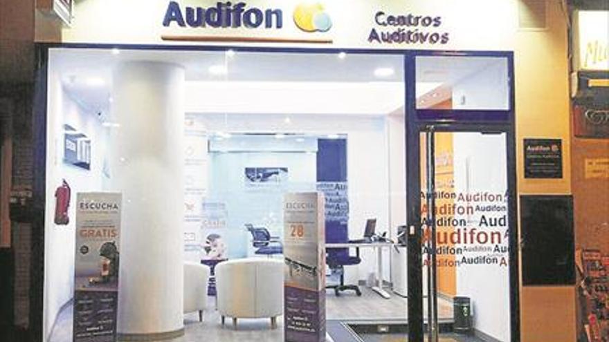 Audifón vuelve a Cáceres con su campaña de concienciación sobre la importancia de la salud auditiva