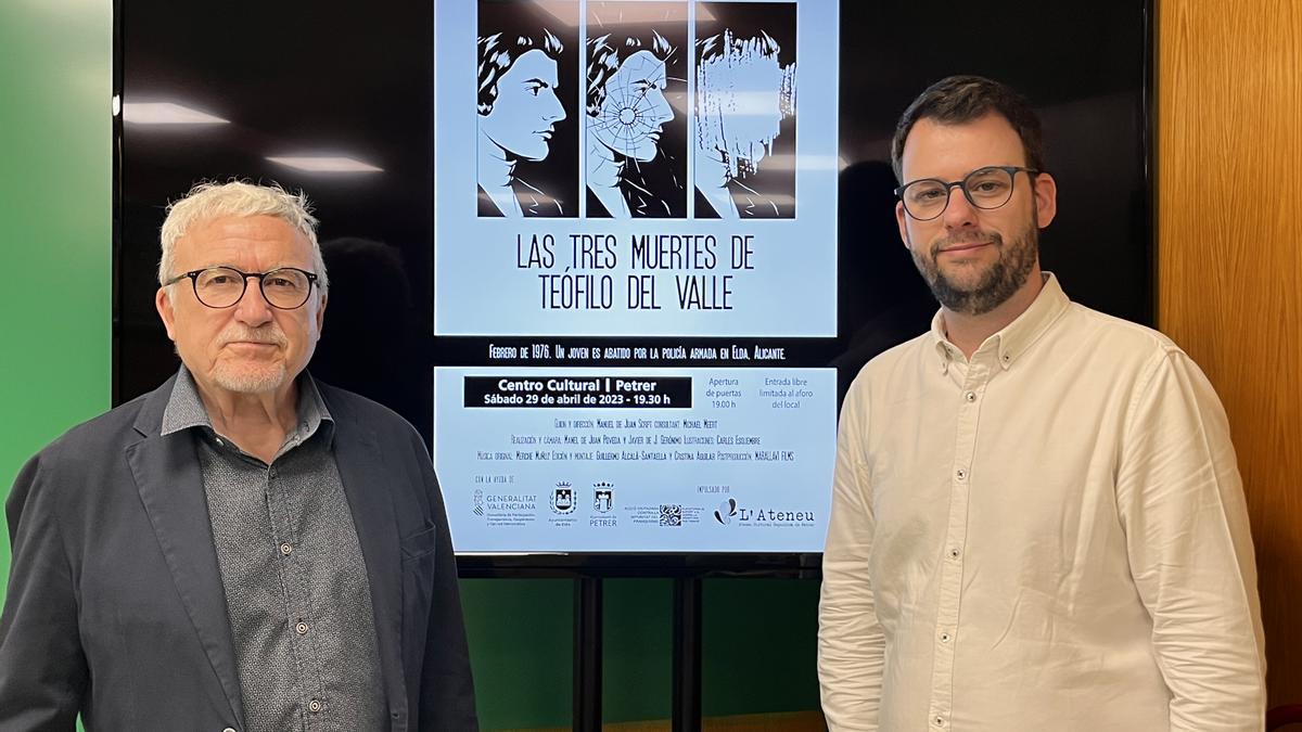 El concejal de Cultura de Petrer, Fernando Portillo, junto con el director del documental Manuel de Juan Navarro.