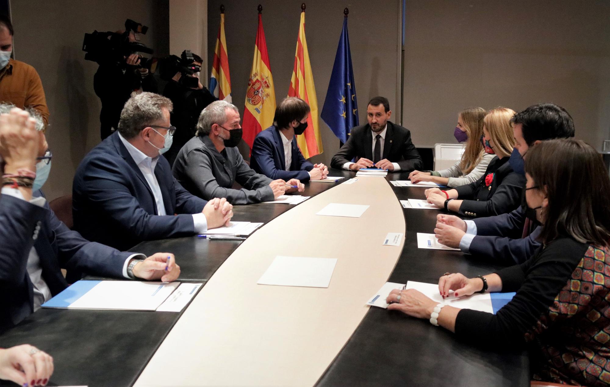 Primera reunión del gobierno de Rubén Guijarro en Badalona, el 8 de noviembre de 2021.