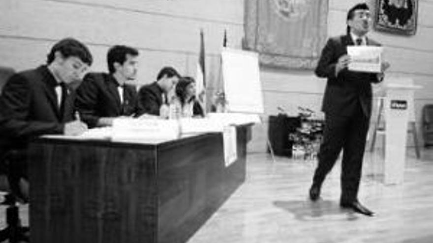 El equipo Ciencias I gana la final del Club de Debate