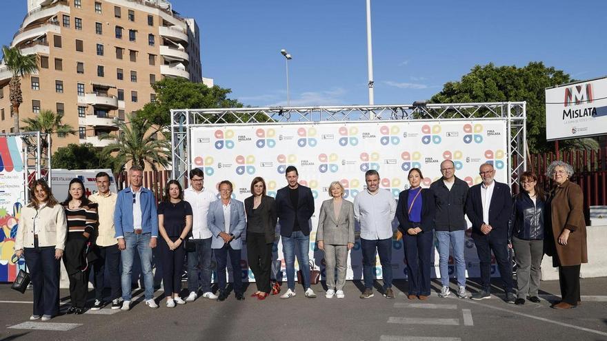 La cuarta edición de Fira Mislata atrae a miles de personas con una oferta cultural, gastronómica y comercial