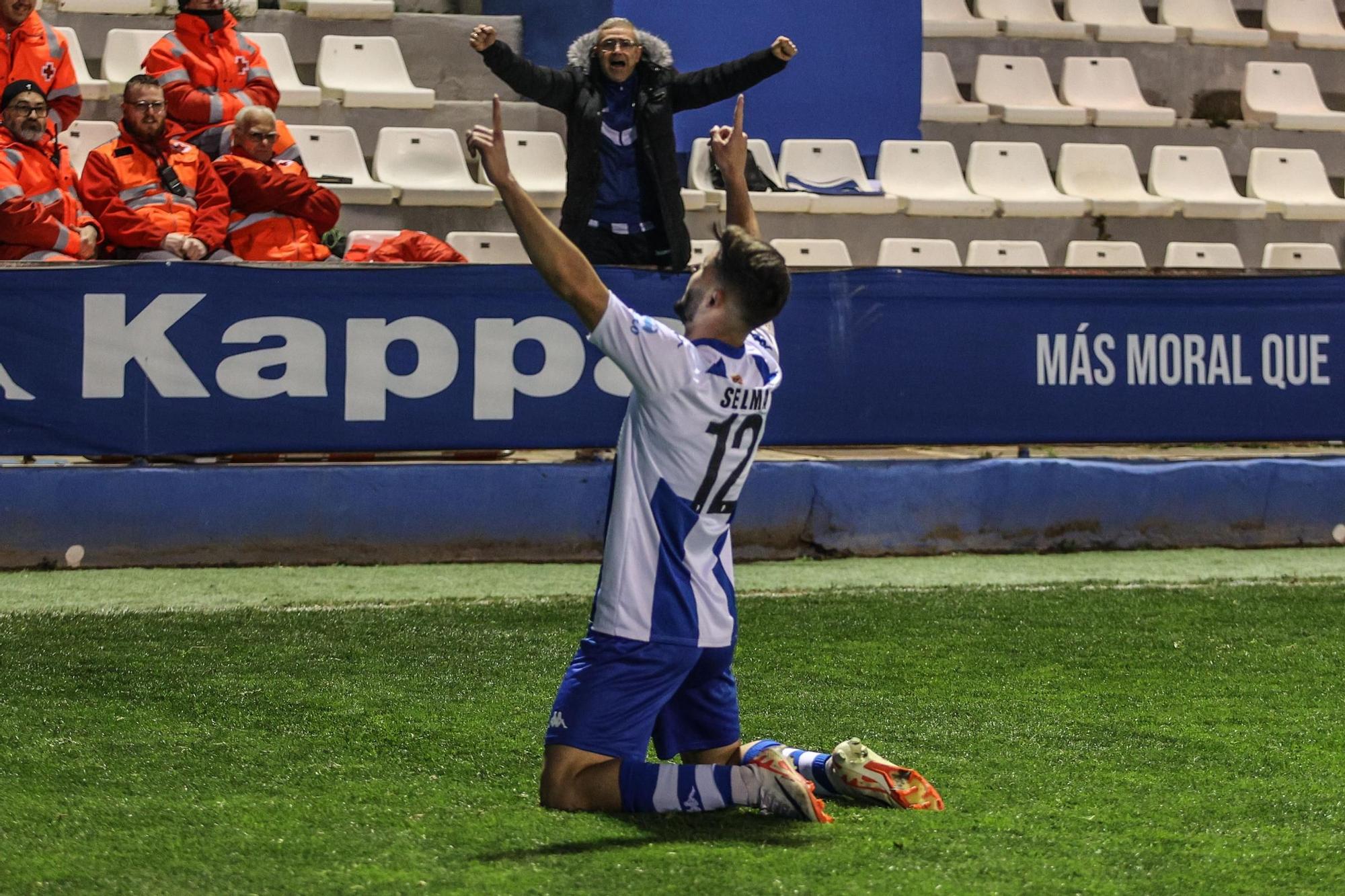 El Alcoyano noquea al lider