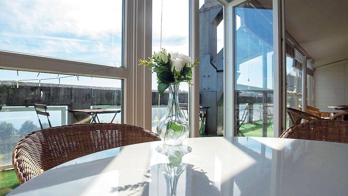 Las vistas a la ría desde el último piso del Alda Sada Marina.