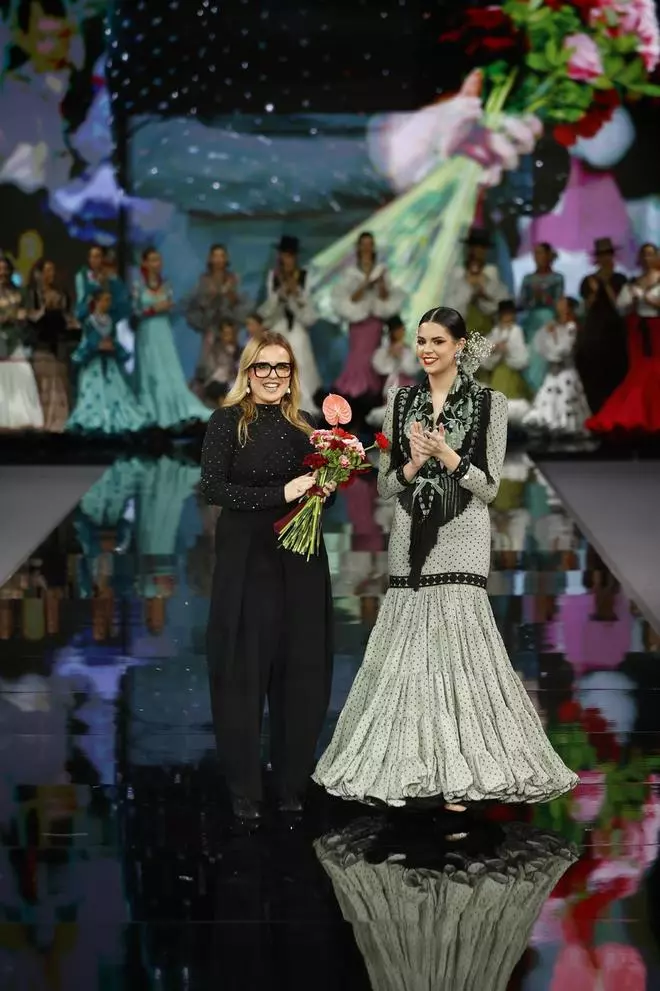 Sara de Benítez deslumbra en SIMOF 2026