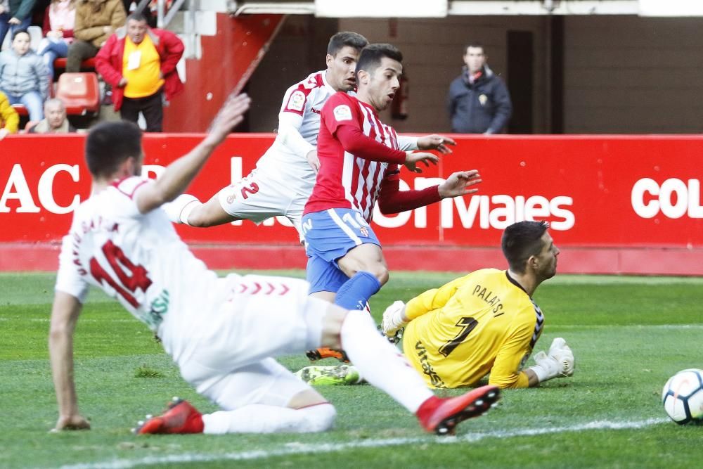 El partido entre el Sporting y la Cultural Leonesa, en imágenes