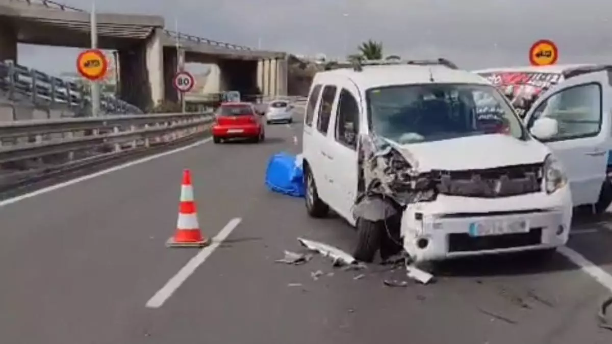 Aparatoso accidente en la Circunvalación