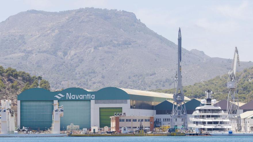 Navantia busca nuevos empleados con el S-82 en crisis