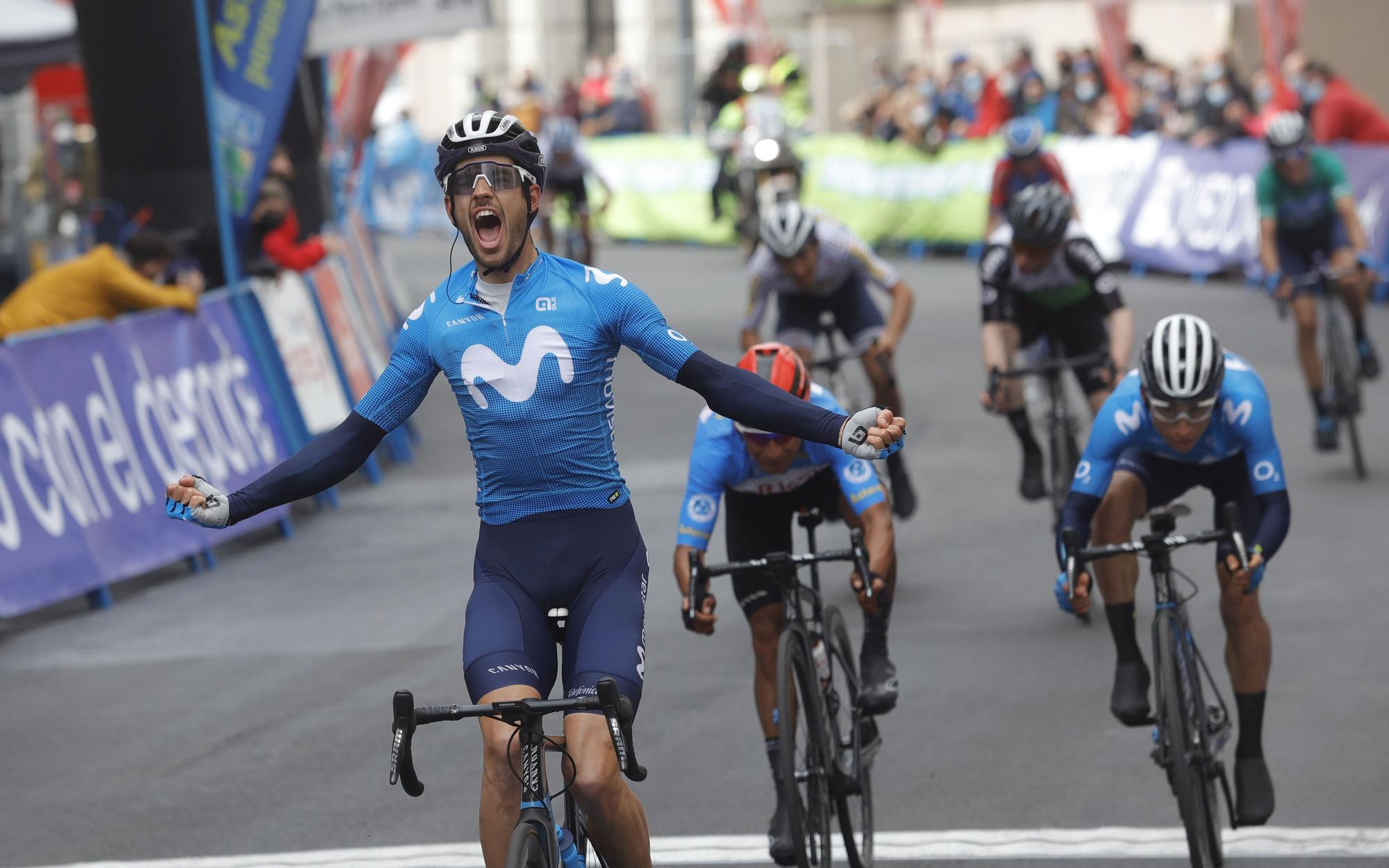 La segunda etapa de la Vuelta Ciclista a Asturias, en imágenes