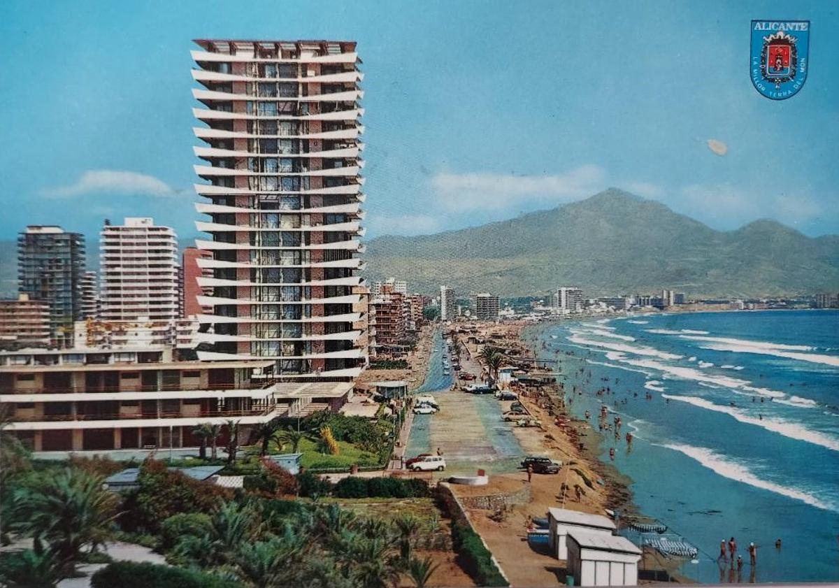 Postal de La Rotonda de 1971.