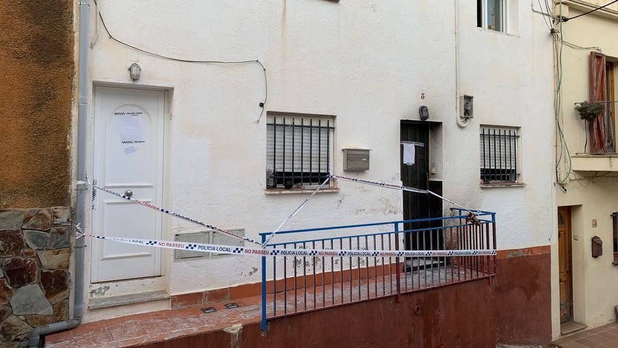 Galeria de fotos: Cala foc a casa seva a Blanes i tres hores més tard s'entrega a la Policia Municipal de Girona