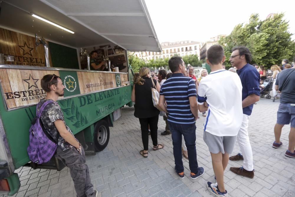 Semifinales del I Concurso Nacional de Paparajotes en la Feria de Murcia