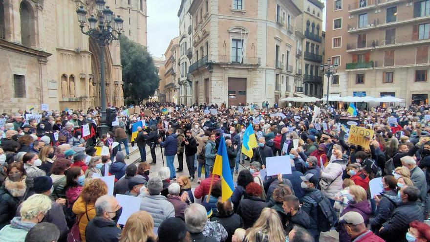 València grita: "No a la guerra"