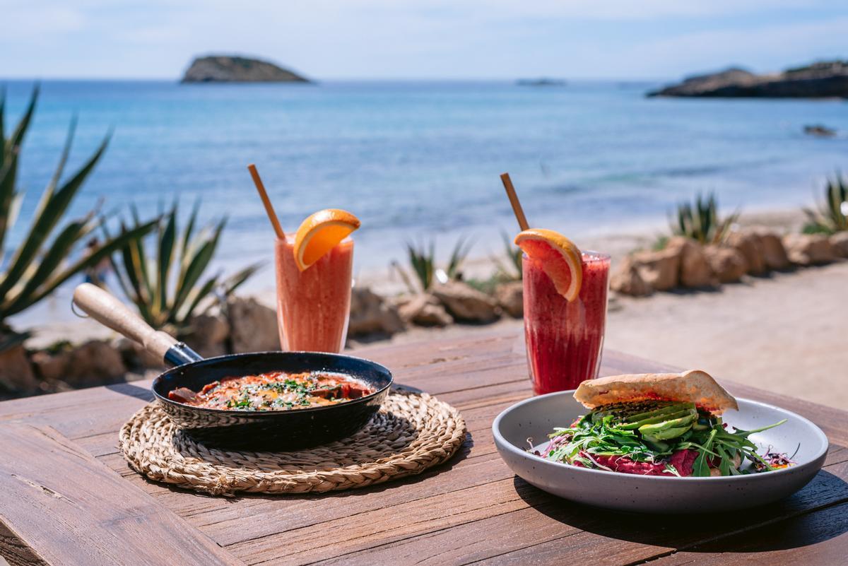 Los desayunos son la mejor forma de empezar el día en Aiyanna Ibiza.