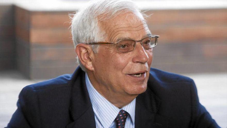 La Audiencia Nacional imputa a Josep Borrell por la presunta alteración de las cuentas de Abengoa