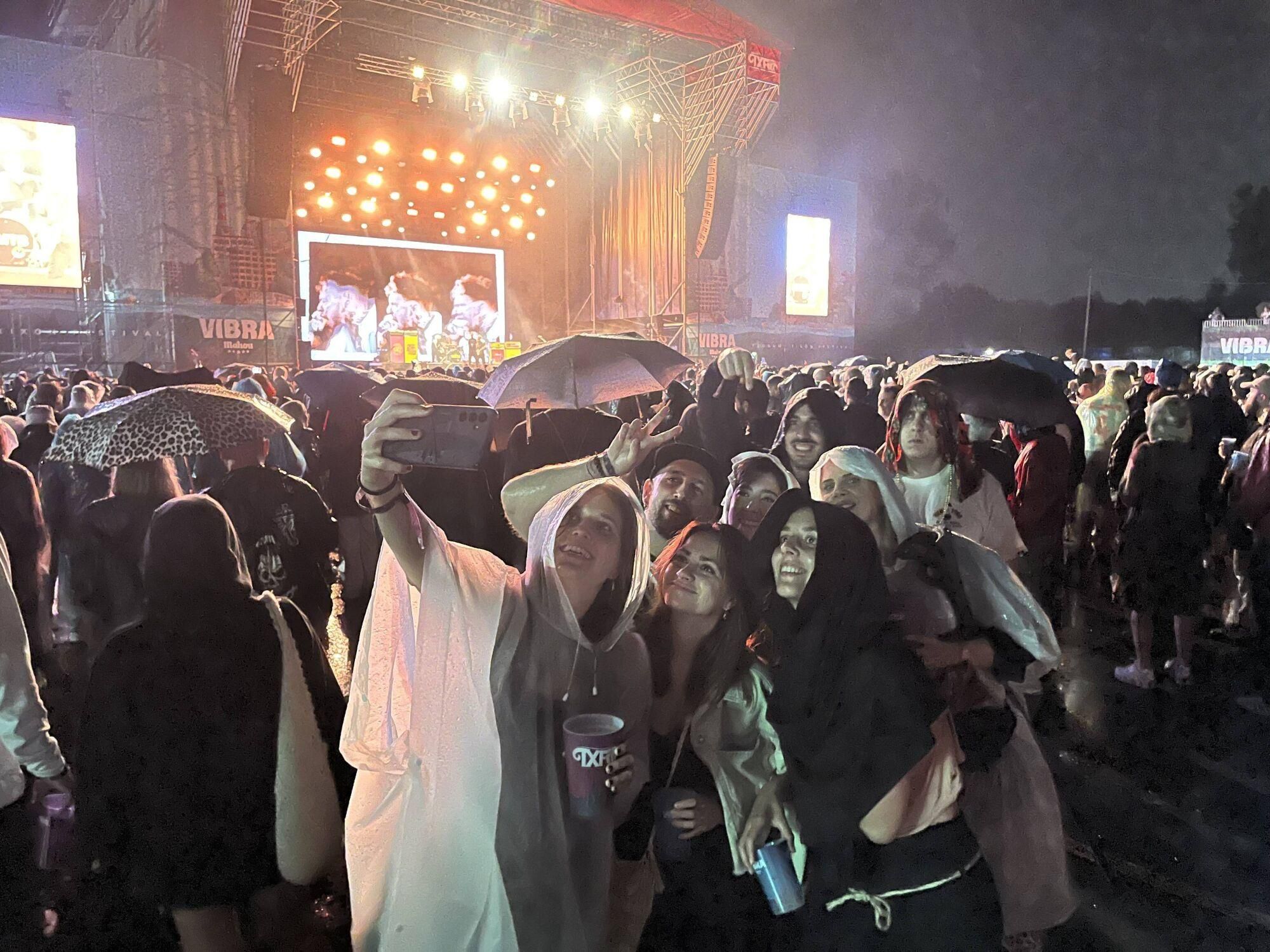 Así fue el concierto de los "Sex Pistols" en el festival Tsunami de Gijón.