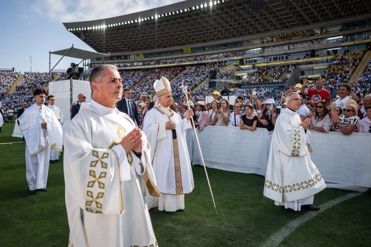 La misa del papa León XIV en el estadio de Gran Canaria