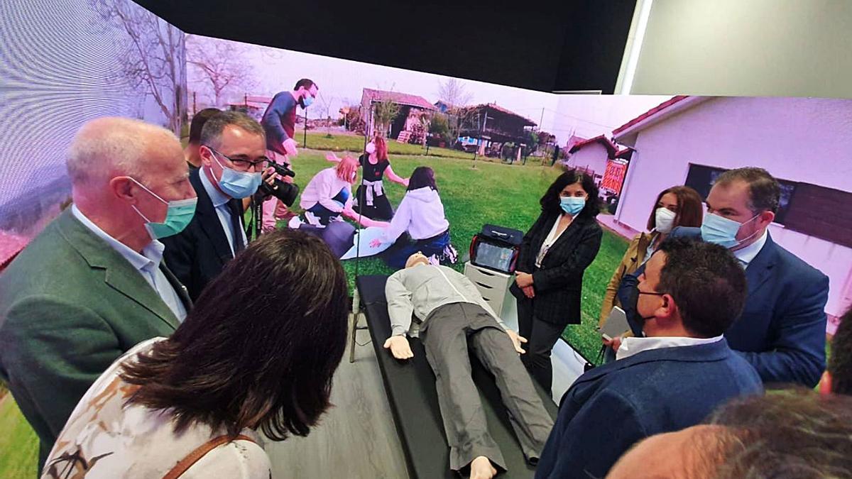 Un centro pionero de simulación clínica abre sus puertas en Oviedo | LNE