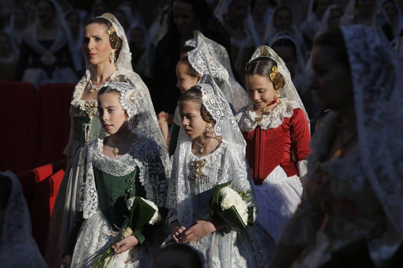 Comisiones falleras que han desfilado hasta las 18:00 horas.