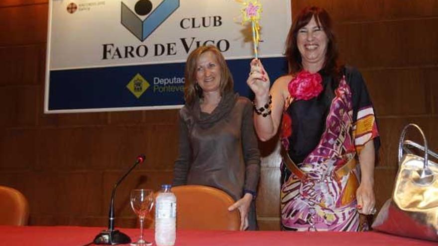 Rosetta Forner (con su varita mágica)  fue presentada por la psicóloga Pilar Álvarez Ilarri.  // José Lores