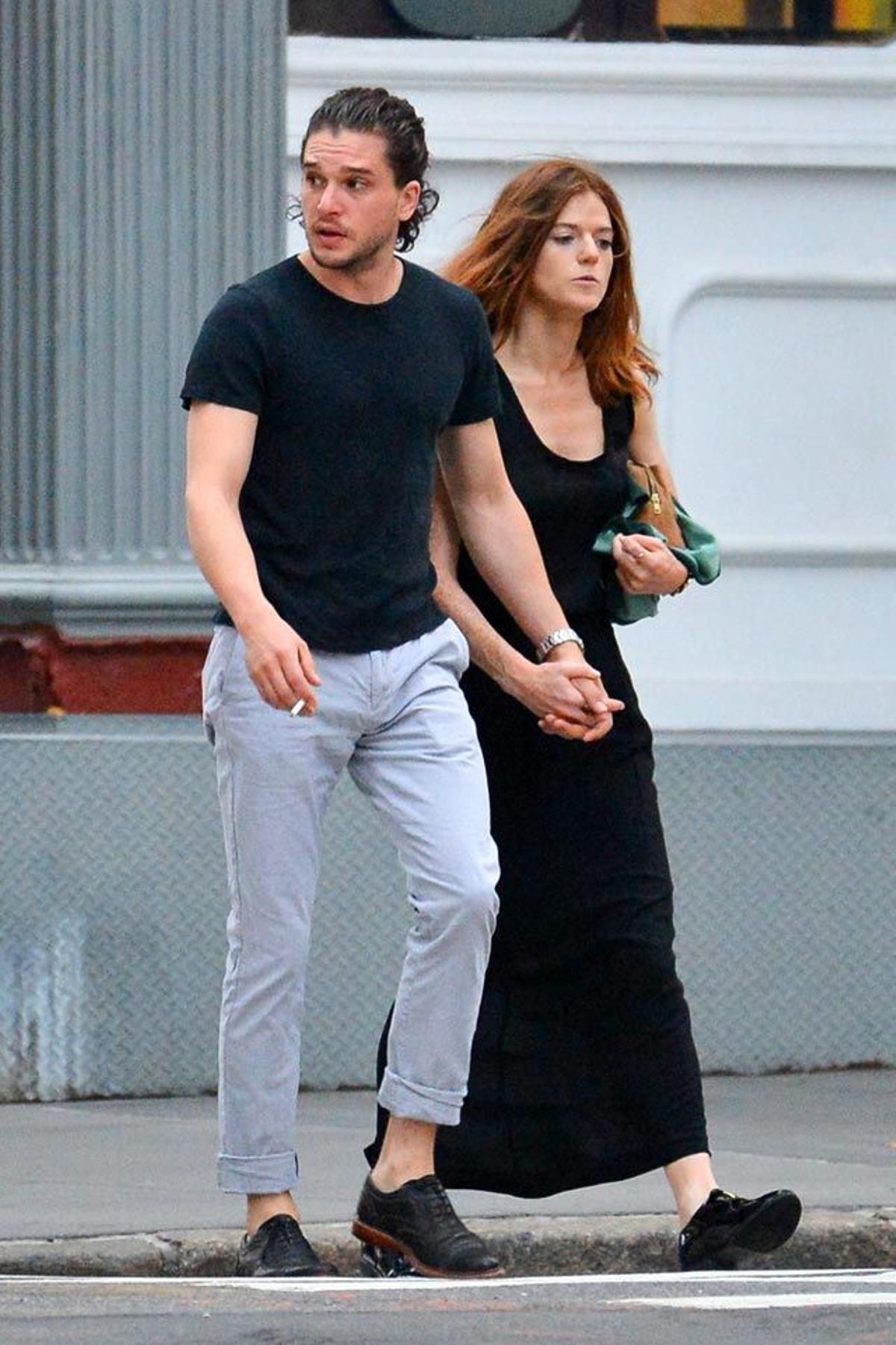 Kit Harington y Rose Leslie, de la mano por las calles de Nueva York