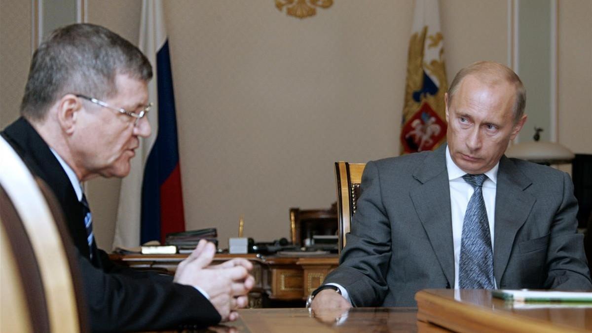 Yuri Chaika y Vladímir Putin, en una imagen tomada en el 2007.