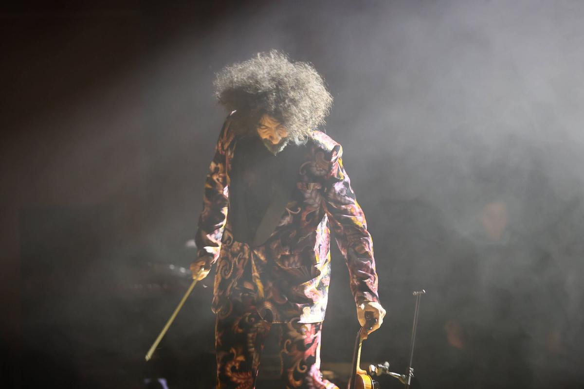 Ara Malikian hace vibrar al público de Oviedo con "Intruso"