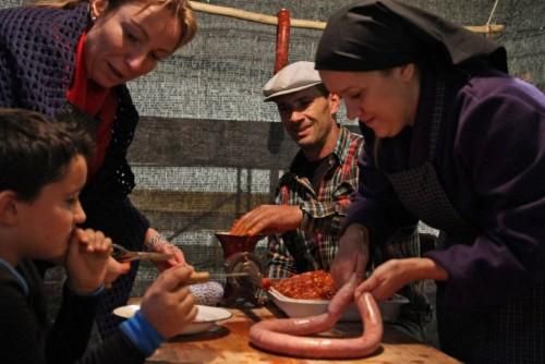 Matanza tradicional en Monfarracinos