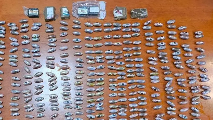 Vuelve a su casa de Murcia y se encuentra a un 'okupa' con casi cinco kilos en bellotas de hachís