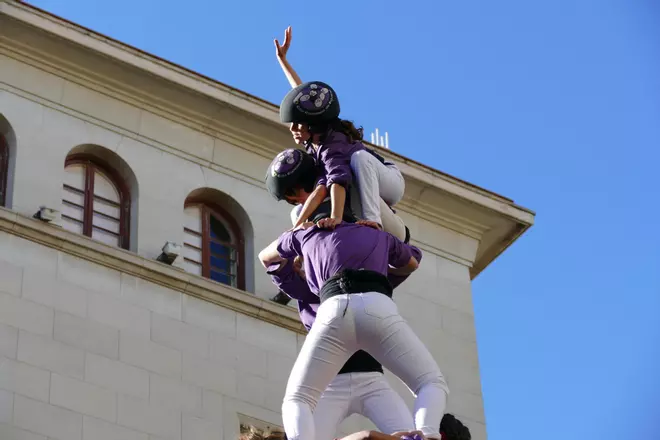 La Colla Castellera de Figueres tanca temporada amb els Xerrics d'Olot i la Colla Castellera del Baix Montseny