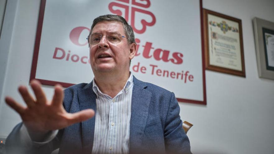 El director de Cáritas Diocesana en la provincia tinerfeña, Juan Rognoni, durante la entrevista.