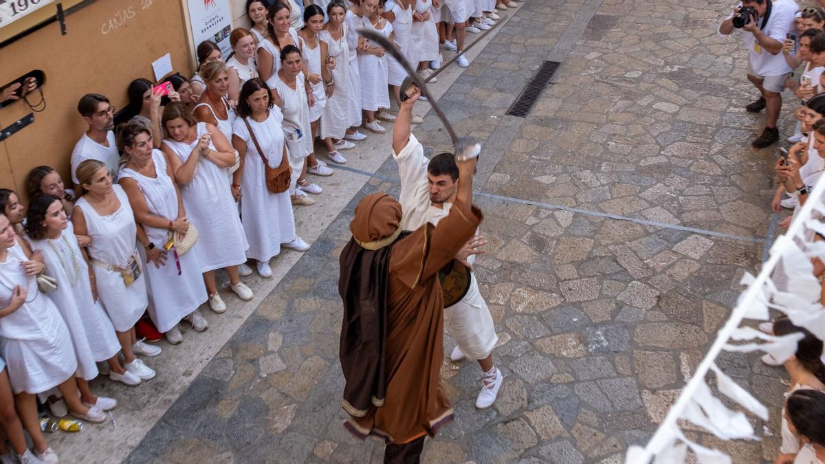 FOTOS | Pollença vibra con su épica batalla de moros y cristianos