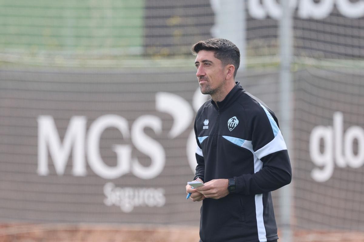 Galería | El CD Castellón entrena en la Ciudad Deportiva Globeenergy antes de la visita a la AD Ceuta