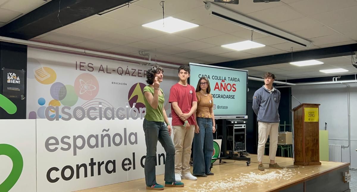 Presentación del proyecto en el instituto Al Qázeres