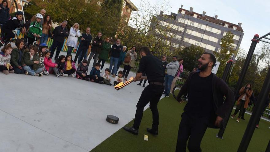 Lugones inaugura la reforma del parque de Las Traviesas, con nuevas zonas verdes