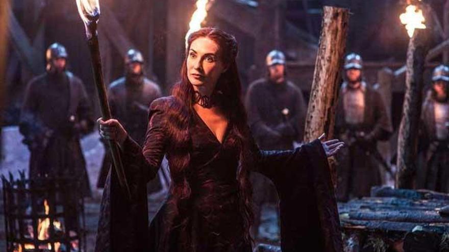 Melisandre, en una escena de &#039;Juego de tronos&#039;.