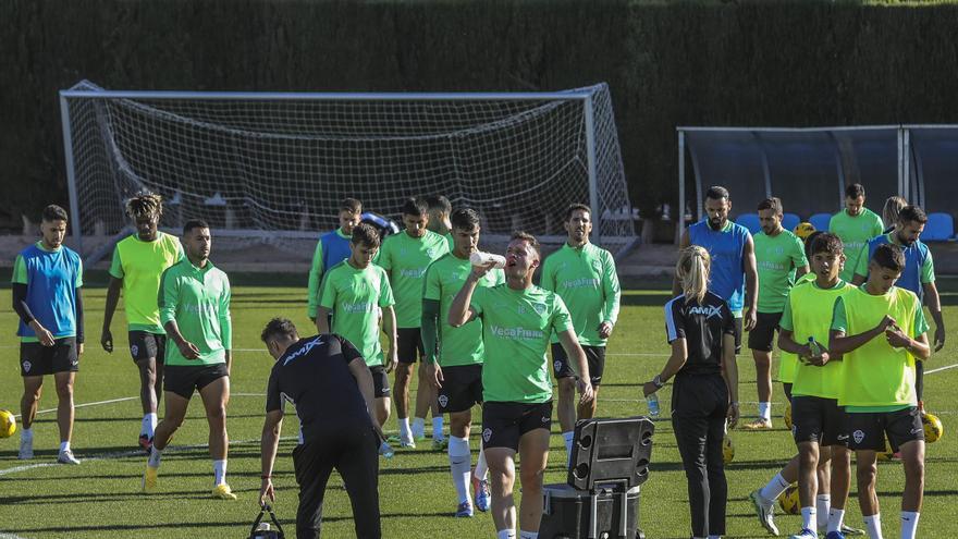 ¿Quién saldrá del Elche en enero?