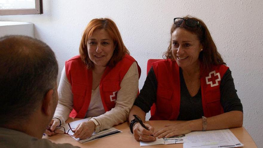 Trabajadoras de Cruz Roja.