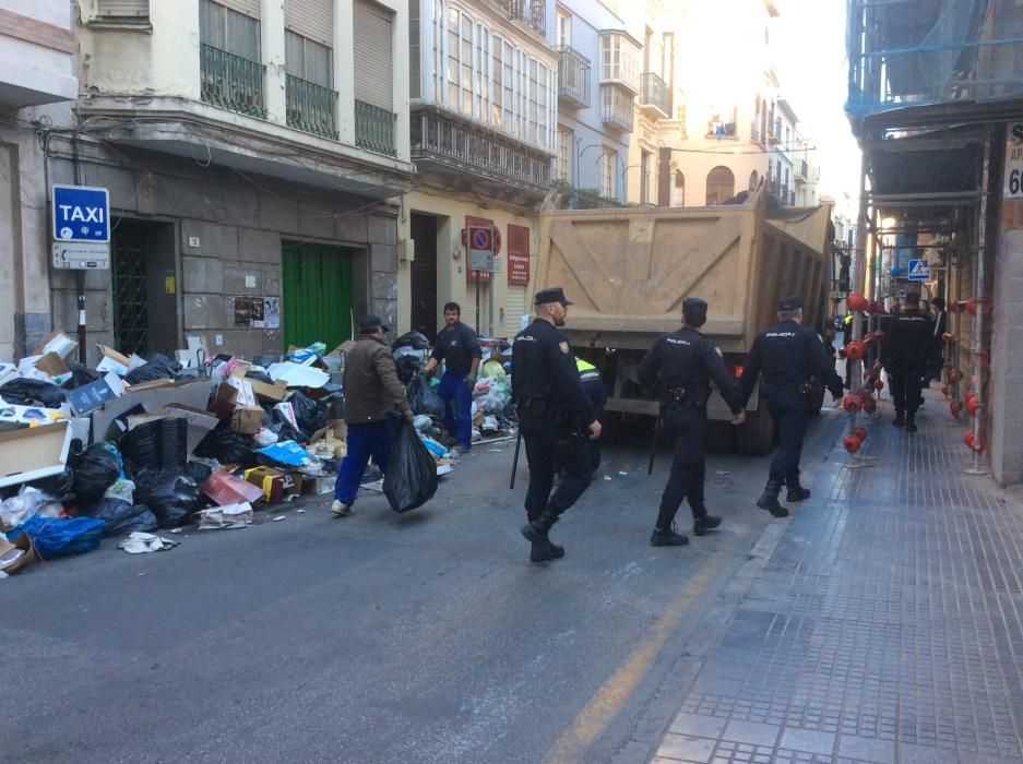 Empieza la recogida de basura de una empresa externa