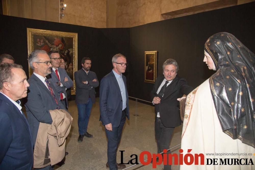 El Ministro de Cultura visita la exposición 'Místi