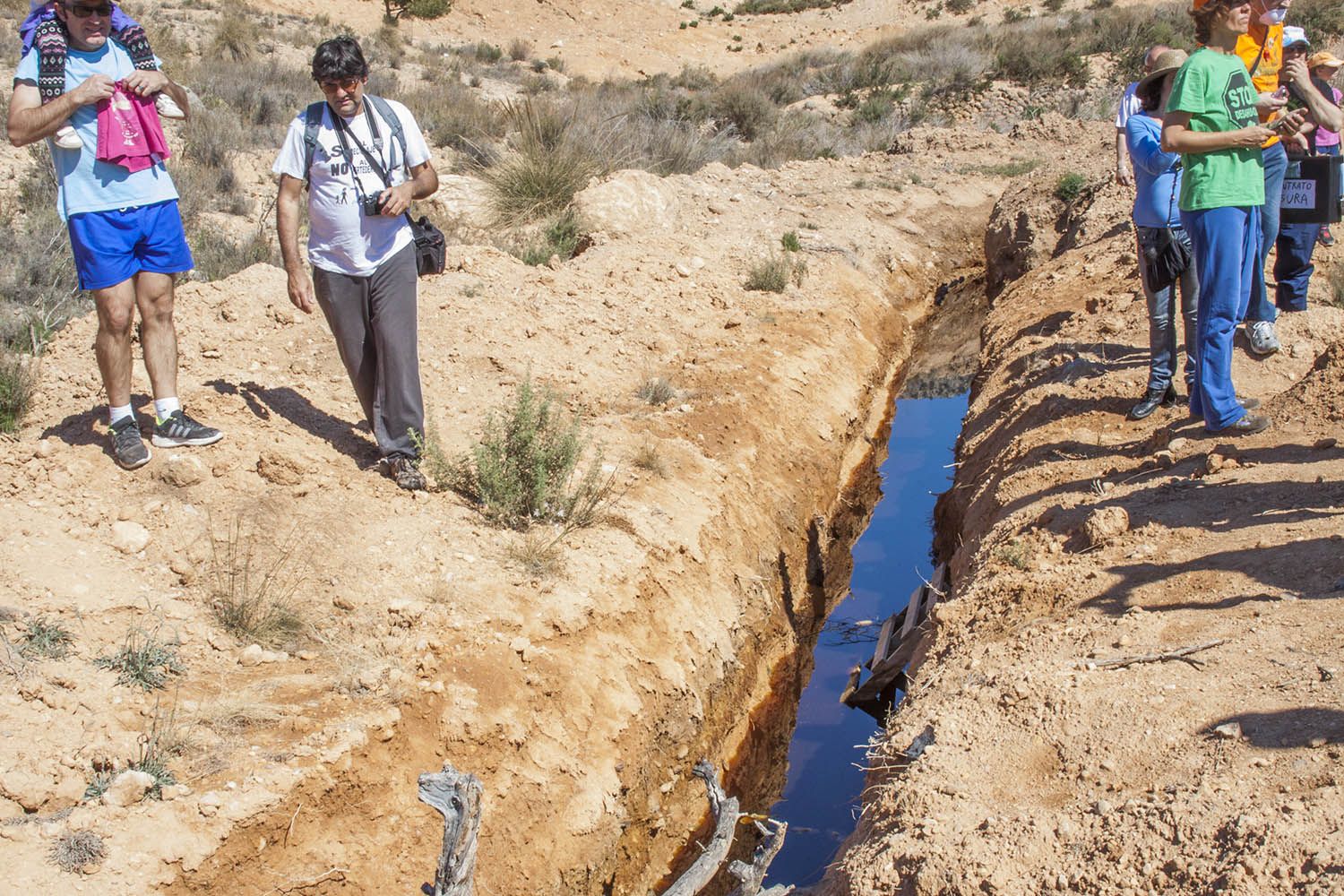 Fincas contaminadas, protestas vecinales, y catas de la Guardia Civil en las zonas de enterramiento de basura entre 2005 y 2011