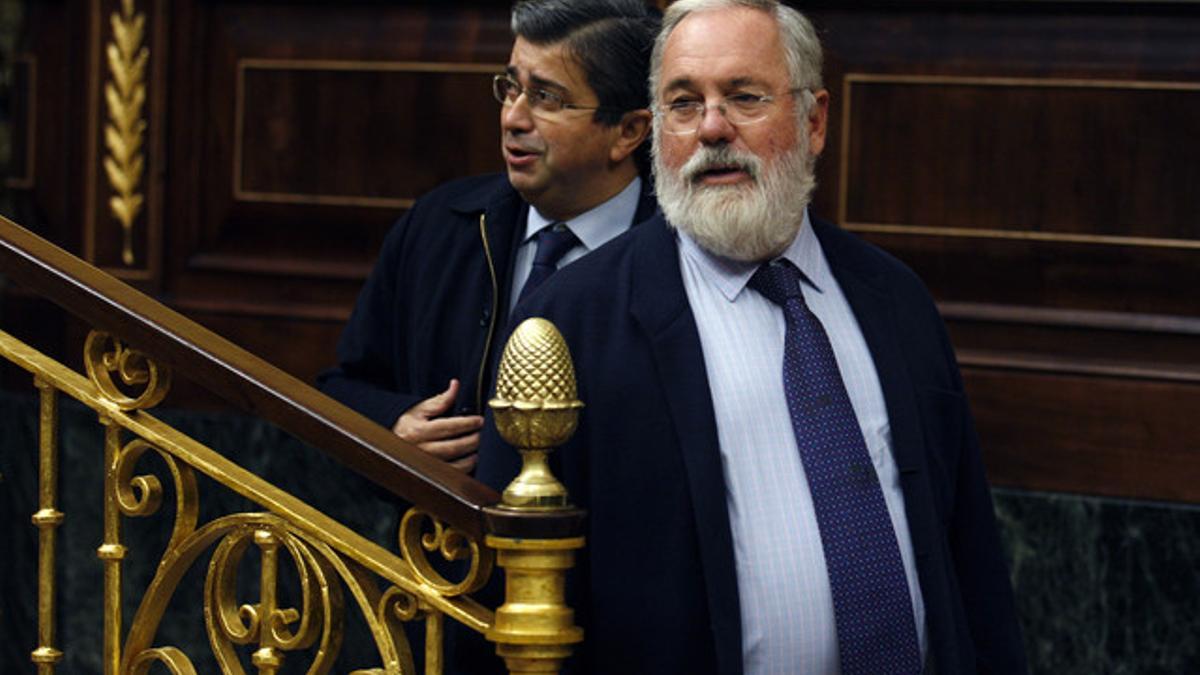 Miguel Arias Cañete, en el Congreso durante el debate de investidura de Rajoy como presidente del Gobierno.