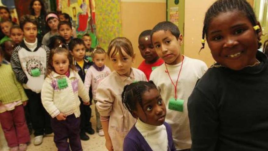 Estudiantes de uno de los centros afectados durante la semana cultural