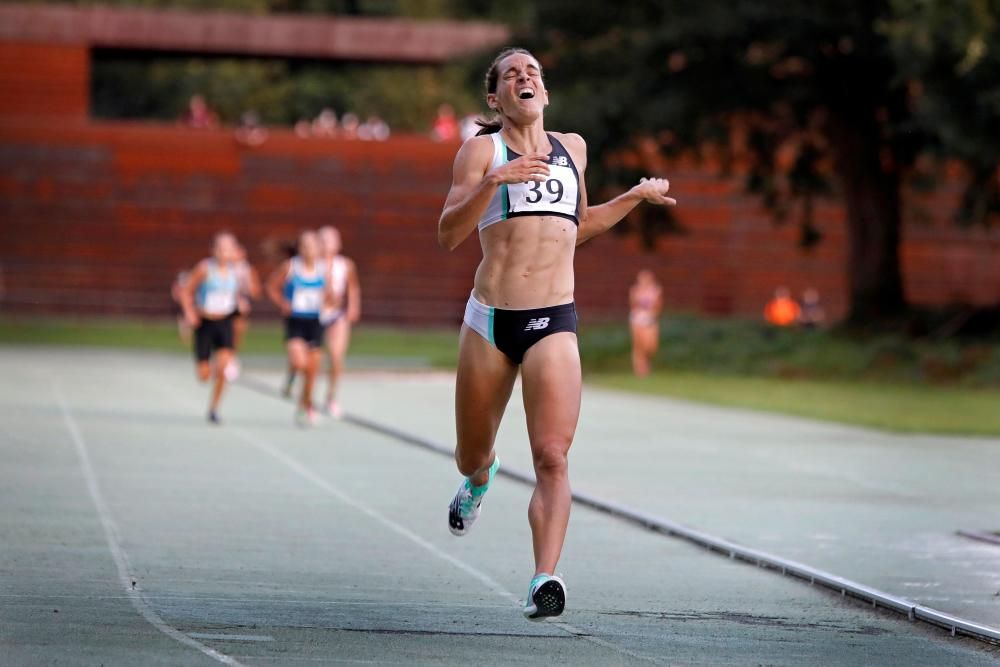 Esther Guerrero supera el rècord d'Espanya de 2.000 metres a Olot