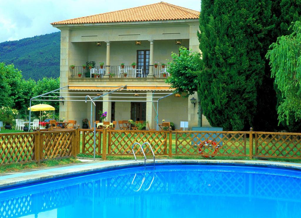 Piscina del Parador de Verín.