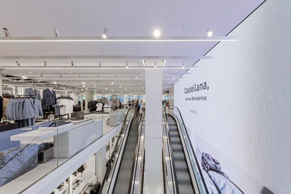 Zara inaugura su tienda más grande del mundo