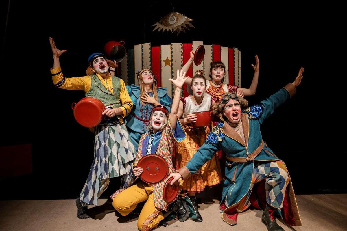 Marisa Ibáñez, Sergio Chaves, Mae Puchalt Lucía Roasso, Aitor Esteban i Jara Franch són els sis protagonistes d’aquesta nova història que signa La Troupe Malabó.