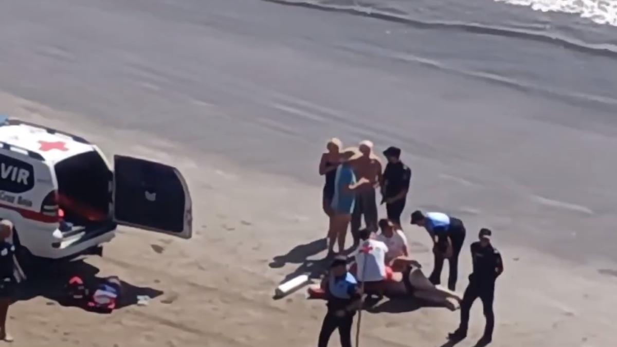Salvan la vida a una turista en Gran Canaria