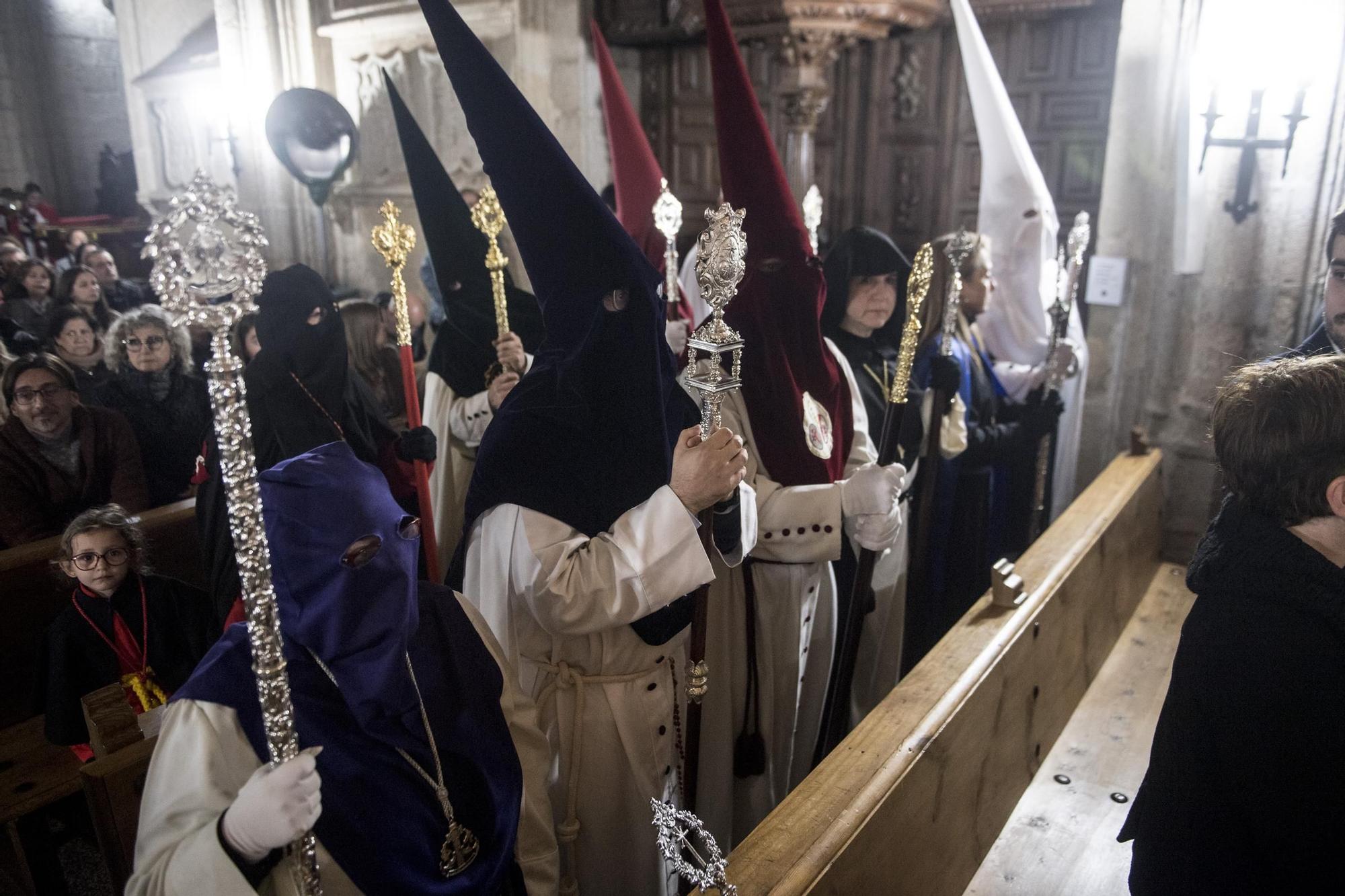 FOTOGALERÍA | El Santo Entierro en Cáceres