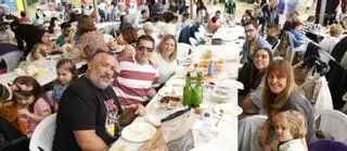 Bollu y comida vecinal en las fiestas de Nuevo Roces